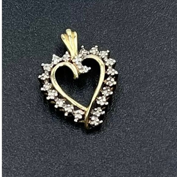 JCM Jacmel 10K Yellow Gold Diamond Accent Heart Pendant Charm Wife Mom Gift - Picture 1 of 8